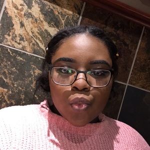 Meet your Posher, Roydrea